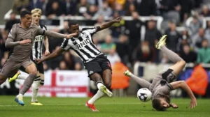 Soi kèo Newcastle vs Tottenham